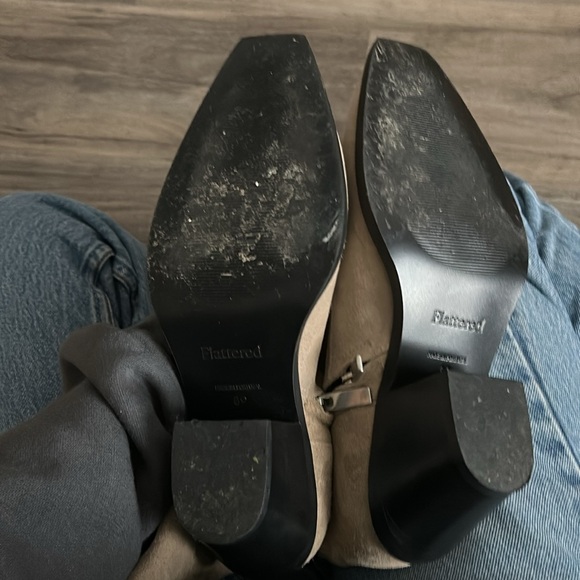 Flattered Carla suede boots - Picture 5 of 6